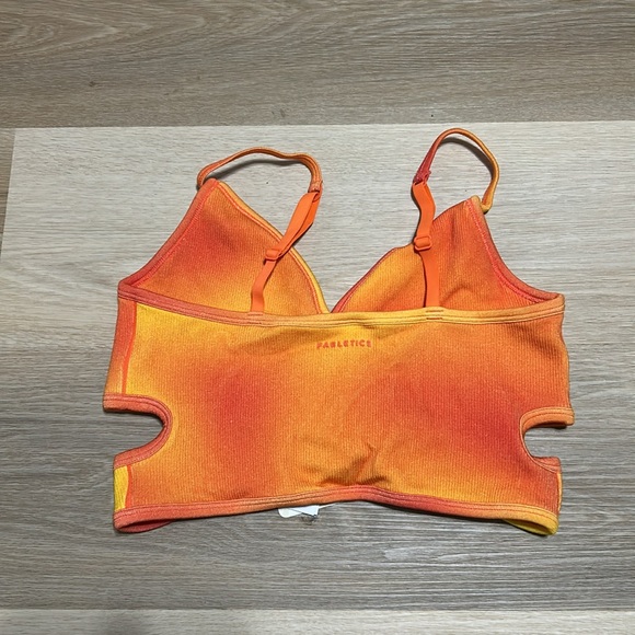 Fabletics Cloud Seamless Cutout Bra - Picture 2 of 3